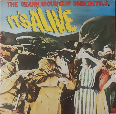 The Ozark Mountain Daredevils &amp;lrm;&amp;ndash; It&amp;#039;s Alive, 2LP, UK, 1978, stare f. buna (VG+) foto