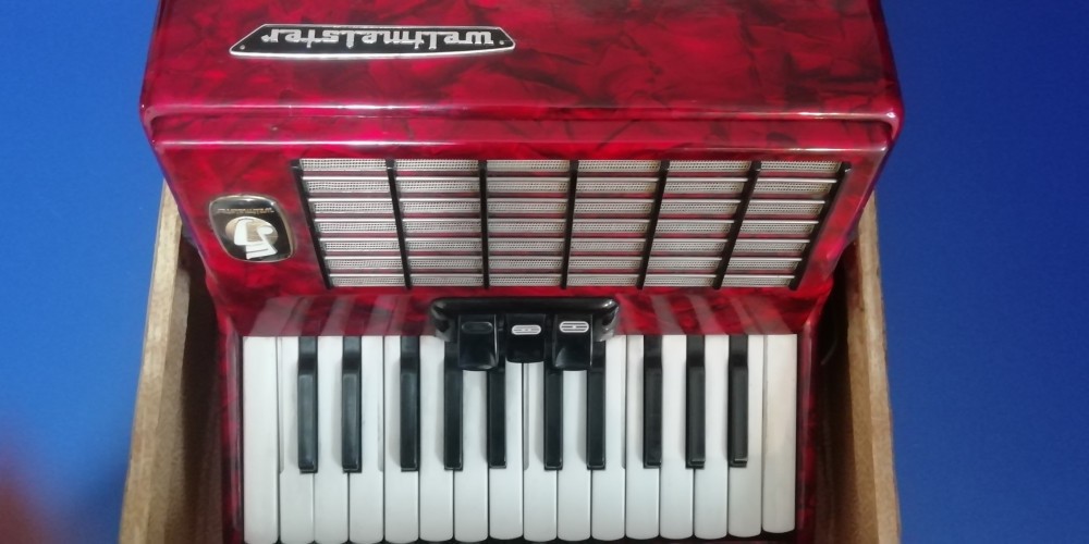 ACORDEON WELTMEISTER STELLA - 32 BASI | Okazii.ro