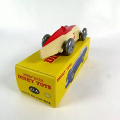 Macheta Auto de course - Dinky Toys