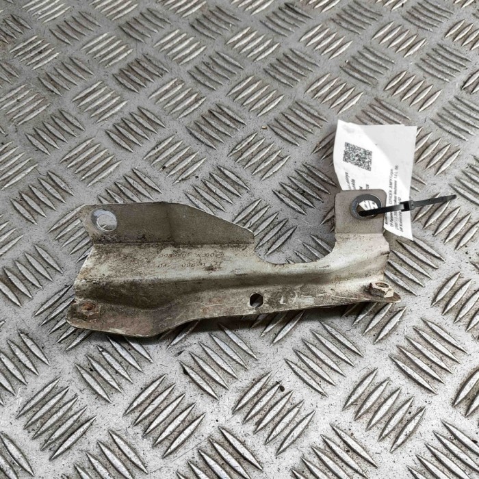 Suport aripa dreapta față CITRO&Euml;N JUMPY Furgon 2008 OEM: 995820A00,784658 31293404