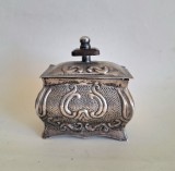Rafinament britanic &ndash; caseta vintage Royal Old Britain Sheffield