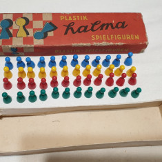 Jucarie de colectie JOC VECHI anii 1970 - Figurine - Jetoane din plastic