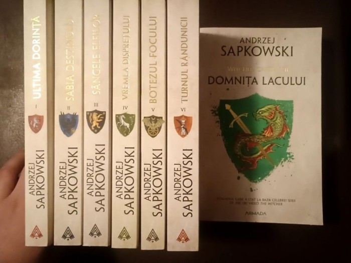 Andrzej Sapkowski - Witcher vol. 1-7: Ultima dorință; Sabia destinului; S&acirc;ngele elfilor; Vremea disprețului; Botezul focului; Turnul r&acirc;ndunicii; Domni