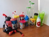 12 pahare + pai: Action Man, Disney Piratii din Caraibe, Thor Marvel, Star Wars, 3 x lenticulare, 2 x slushy, London Aquarium, Love Monster, Cool Gear