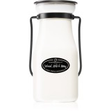 Milkhouse Candle Co. Creamery Oatmeal, Milk &amp; Honey lum&acirc;nare parfumată Milkbottle 226 g