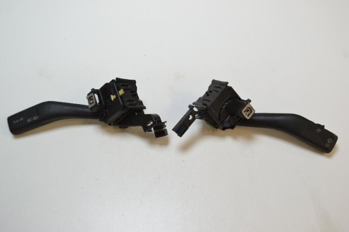Maneta semnalizare ștergătoare VW GOLF V 1K1 2006 OEM: 1K0953513 | 2253913