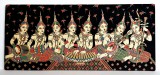 Thailanda / Grup muzical feminin in templu hindus - Tablou textil erotic din epopeea hindusa Ramayana, serigrafie in 6 culori pe matase 55 x 24 cm