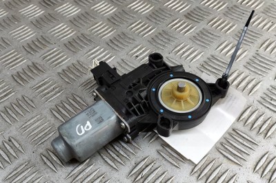 Motor macara geam ușă dreapta față VW AMAROK 2H_, S1B 2018 OEM: 6R0959802CR 31382236 foto