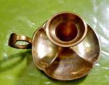 D916-Sfesnic mic de mana si camera Biedermeier bronz masiv aurit forma trifoi.