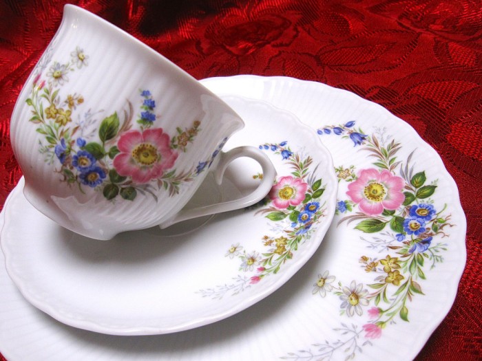 SET MIC DEJUN PORTELAN TIRSCHENREUTH CEASCA CAFEA CU FARFURII
