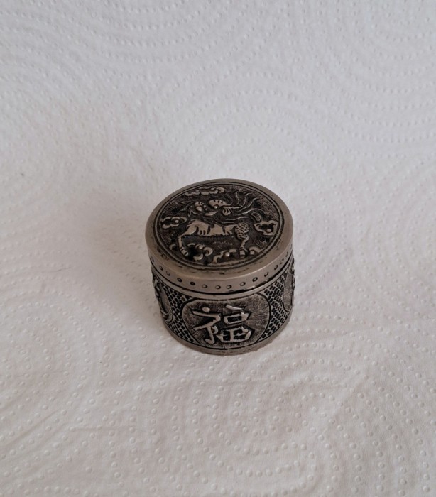 Cutie de opiu - repousse