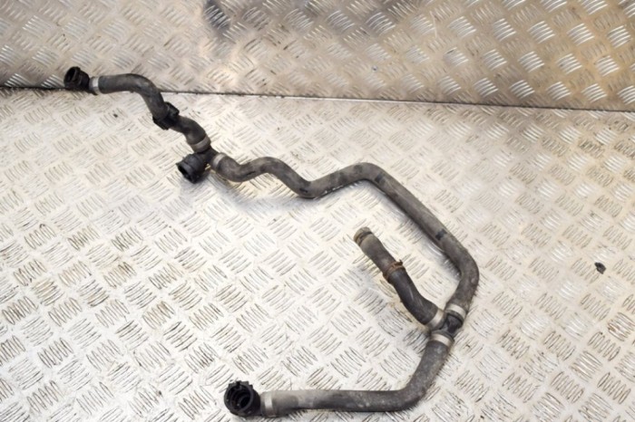 Furtun de lichid de răcire BMW 1 F20 2013 OEM: 7596834 13912577