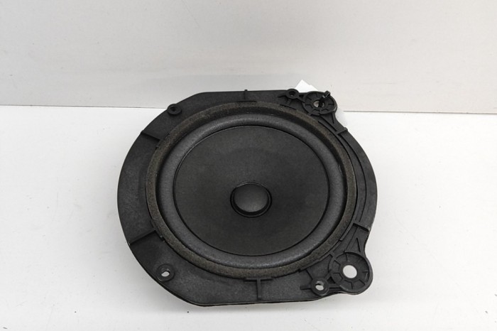Difuzor ușă dreapta spate TESLA MODEL X 2020 OEM: 1050709-00-B 29795655