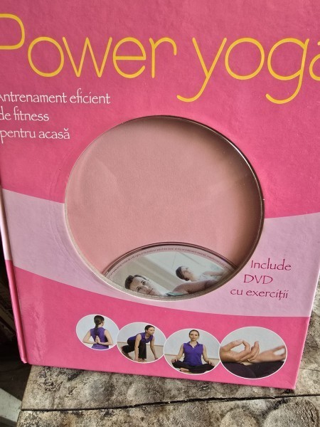 Power Yoga - Antrenament eficient pentru acasa - Robert S. Polster, Christa G. Traczinski