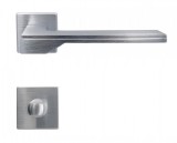 M&acirc;ner ușă interior M1023 crom satinat, rozetă WC, aliaj AlZn, rozetă slim 50x50 mm, Italia