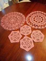 Set 6 piese mileuri rotunde roz crosetate manual decor mobila centru de masa fata de masa rotunda mileu