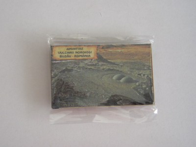 D1 - Magnet frigider - tematica turism - Vulcanii Noroiosi - Romania 21 foto