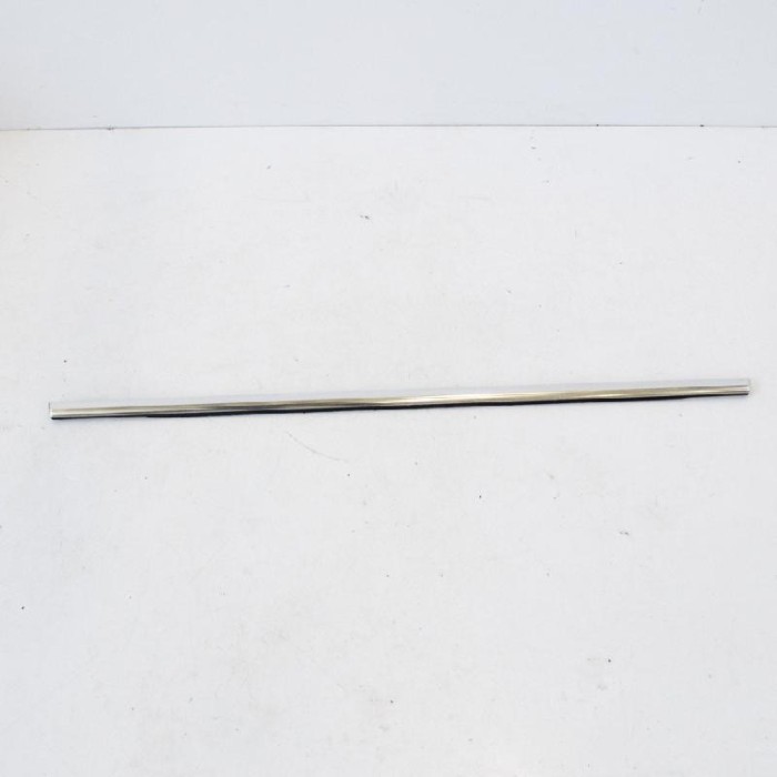 Chedar geam ușă st&acirc;nga spate VW PASSAT Variant B7 365 2011 OEM: 3C9839475E 2966875