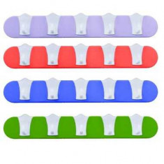 Cuier din plastic pentru baie cu 5 agatatori, diferite culori (Y-234)