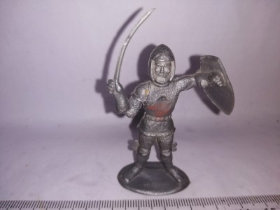 bnk jc Figurine de plastic - Domplast - cavaler medieval foto