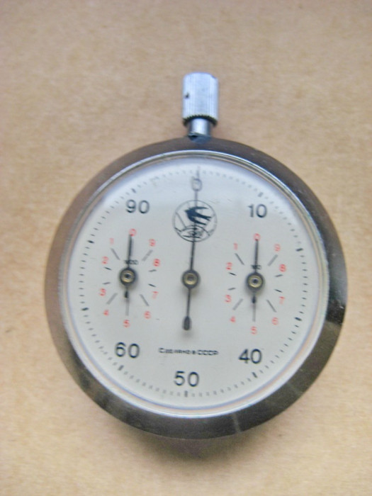 B162-Cronometru Zarea sovietic nefunctional otel stare buna.