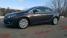 Opel Astra J Sedan Limuzina 1,7 diesel foto