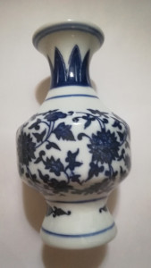 ANTIC ORIGINAL Vaza de Colectie din Portelan Albastru si Alb | Okazii.ro