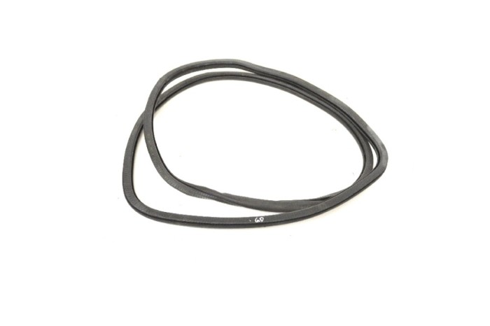 Garnitura ușă dreapta spate PORSCHE CAYENNE 9PA 2005 OEM: 7L0867367E 11619081