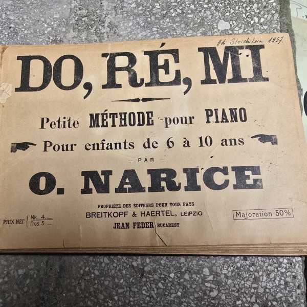 Do, Re, Mi. petite methode pour piano, pour enfants de 6 a 10 ans - O. Narice