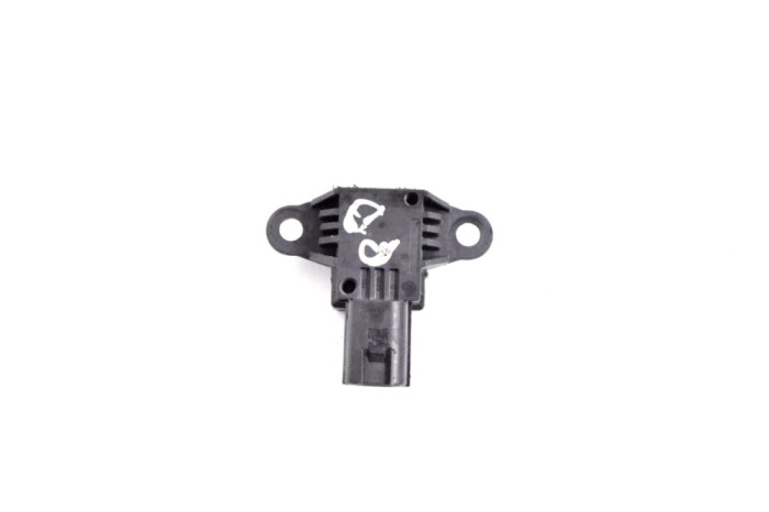 Senzor de impact dreapta față FORD FIESTA VI 2015 OEM: DG13-14C676-AA 14187187