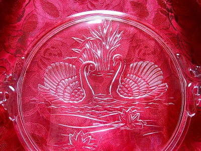 TAVA / PLATOU TORT STICLA WALTHER GLASS GERMANIA DECOR CU LEBEDE 37.5 CM foto