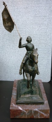 Figurina metalica 4 foto