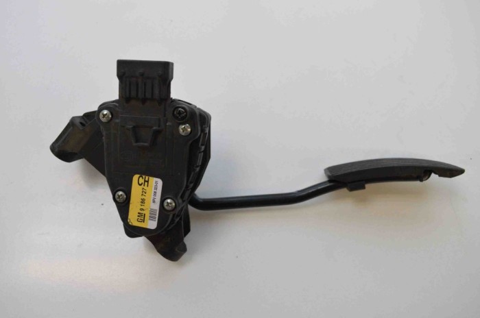 Pedala de accelerație OPEL VECTRA C 2006 OEM: 91867276PV008323-01 1777732