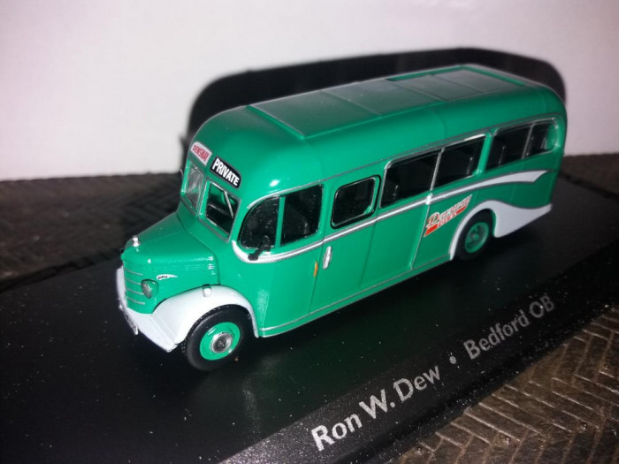 Macheta autobuz Ron W.Dew. - Bedford OB - Atlas scara 1:72