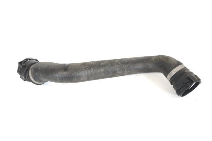 Furtun radiator răcire dreapta BMW X1 E84 2013 OEM: 7797258 10384358