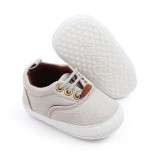 Pantofiori gri cu sireturi pentru bebelusi (Marime Disponibila: 6-9 luni