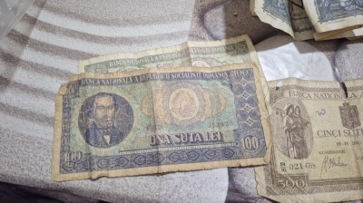 Bancnote vechi uzate foto