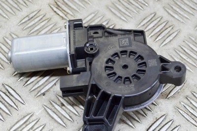 Motor macara geam ușă st&amp;acirc;nga spate MERCEDES-BENZ A V177, Z177 2021 OEM: A0009060808,C82777-100 15099146 foto