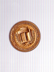 AMS# - INSIGNA A 90- A ANIVERSARE A INSTITUTULUI MEDICO-LEGAL 1892-1982