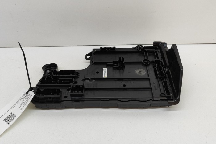 TESLA MODEL 3 2022 OEM: 1567455-02-D,1567359-00-B,1497850-00-D SKU: 26243926