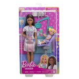BARBIE SET DE JOACA PAPUSA BARBIE BRUNETA FACE CARIERA STOMATOLOG, Mattel
