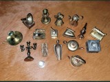 Lot 17 miniaturi din metal