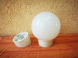 veche lampa aplica plafoniera cu abajur sticla opalina glob sfera lustra veioza comunism