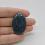 Cabochon rubin in kianit 39x26x6mm c17