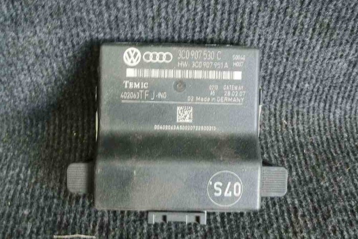 Unitate de control Gateway VW JETTA III 1K2 2007 OEM: 3C0907530C,3C0907951A 1131927