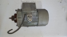 MOTOR ELECTRIC trifazat si monofazar 380V si 220V