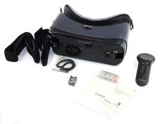 SAMSUNG GEAR VR SM-R325 foto