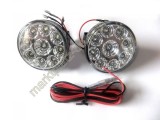 2 x 9 LED-uri in fiecare corp de iluminat cu xenon alb 12V universal