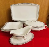 SET VECHI- PLATOU, 2 CASTROANE, SUPIERA SI SOSIERA DIN PORTELAN FIN