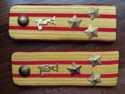 C1 1 - Grade militare - veston - comunism RSR - colonel sport militar foto